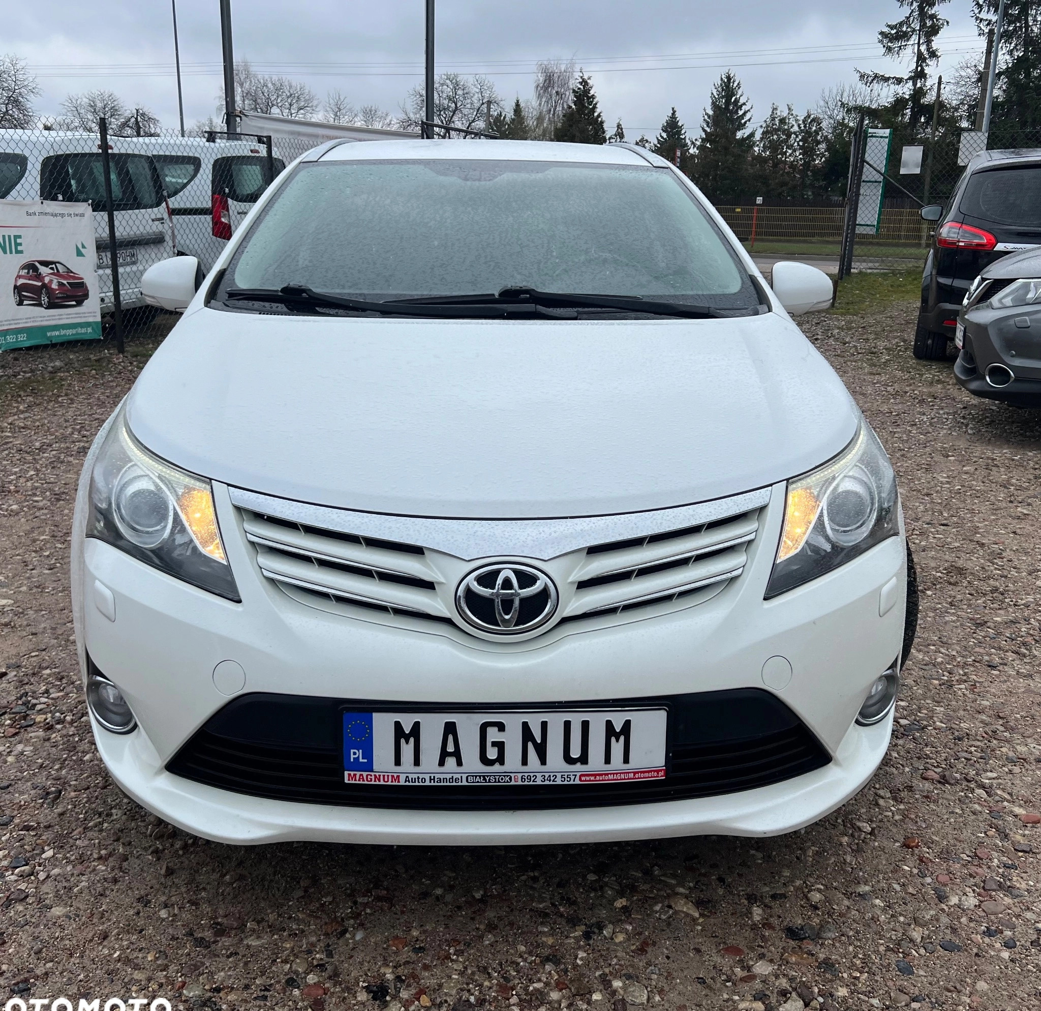 Toyota Avensis cena 47900 przebieg: 244000, rok produkcji 2014 z Łaskarzew małe 301